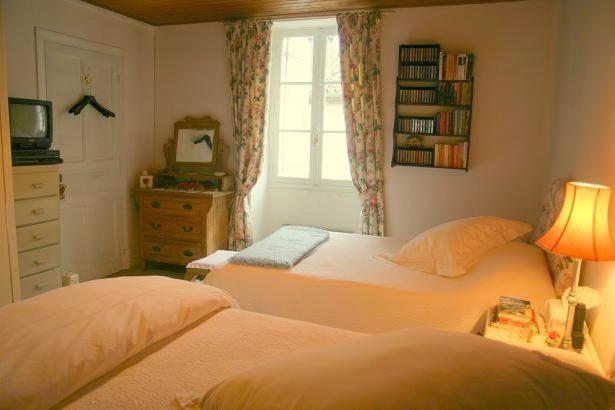 Chambres D'Hotes Chez Carolyn Villefranche-du-Périgord Zimmer foto